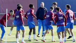 Pelatih Barcelona, Ronald Koeman “is Under Pressure” ?