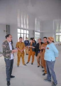 Tinjau Pembangunan Mal Pelayanan Publik, Bupati Humbahas Minta Pembangunan Selesai Secepatnya