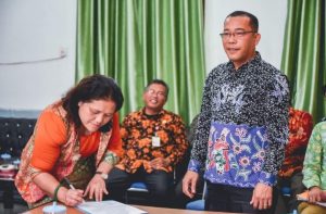 Pimpin Serah Terima Jabatan OPD Pemkab Humbahas, Sekda Tony Sihombing Minta Pejabat Baru Untuk Segera Melaksanakan Tugas