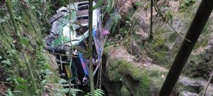 Mobil Penumpang di Simalungun Terjun Ke Jurang Tewas 1 Orang Penumpang