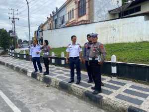 Pastikan Tidak Terkendala, Kasat Lantas Polres Pematangsiantar Bersama Kadishub Lakukan Survey Jalan Melintasnya Logistik F1 Powerboat