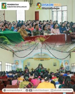 Ibadah Di Gereja GKPS Purba, Bupati Simalungun Disambut Jemaat