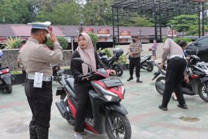 Polres Pematang Siantar Edukasi Tertib Berlalulintas Dalam Rangka Ops Keselamatan Toba 2023