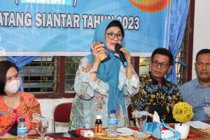 dr Susanti Langsung Sambangi Warga Ke Kelurahan Bah Kapul Untul Atasi Stunting