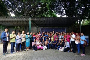 Istri Bupati Toba Berkunjung Ke Mini Exhibition Guest House Toba Pulp Lestari