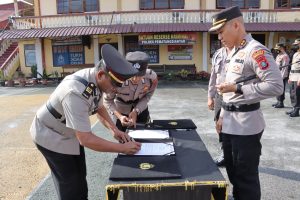 Upacara Sertijab Wakapolres Dan Kapolsek Dipimpin Langsung Oleh Kapolres Pematangsiantar