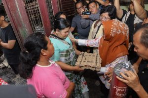Walikota Pematangsiantar Kunjungi Korban Kebakaran Sangnaualuh