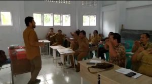 Utus Guru ke Sanggaran II Desa Terisolir, Harapkan Kualitas Pendidikan