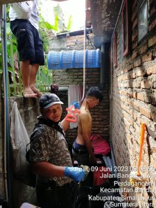 Polsek Perdagangan Evakuasi Mayat Gantung Diri di Perumahan Jaya Residence