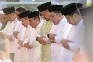 Salat Iduladha Bersama Ribuan Warga, Gubernur Sumut Edy Rahmayadi Ajak Masyarakat Teladani Keiklasan Nabi Ibrahim