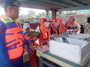 Galakan Minat Membaca Anak Dipesisir Polres Labuhanbatu Sediakan Perpustakaan Terapung
