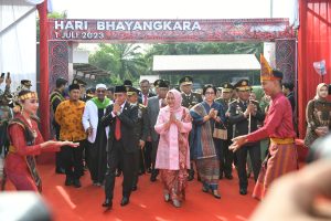 Hadiri Peringatan HUT ke-77 Bhayangkara, Edy Rahmayadi Berharap Polda Sumut Terus Berikan yang Terbaik untuk Masyarakat
