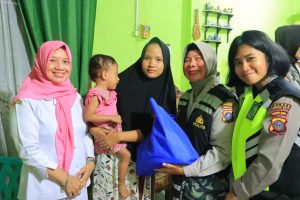 Peduli Kesehatan, Polres Labuhanbatu Kunjungi Anak Pengidap Stunting