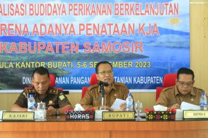 Sekda Samosir Buka Sosialisasi Budidaya Perikanan Berkelanjutan