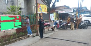 Bawaslu Kec. Medan Area Mencopot Spanduk Bacaleg Yang Menampilkan 3 Unsur Melanggar Ketentuan Bawaslu