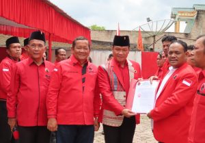 Ketua DPC PDI-P Kabupaten Humbahas Lantik Nico Munthe Jadi Ketua PAC PDI-P Kecamatan Dolok Sanggul