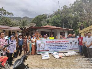 Pemerintah Berikan Bantuan Kepada Korban Banjir Bandang Desa Simangulampe