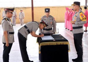 Kapolres Labuhanbatu Pimpin Sertijab Kasat Dan Kapolsek