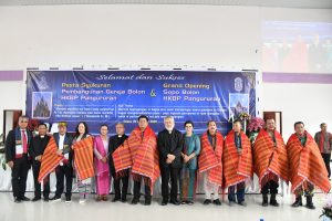 Bupati Samosir Resmikan Gedung Gereja Bolon dan Sopo HKBP Pangururan