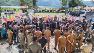 Bupati Samosir dan Wabup Terima Aksi Damai Masyarakat Kenegerian Sihotang