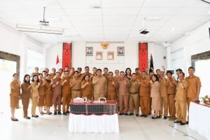 Bupati Samosir Pimpin Apel Perdana 2024, Vandiko : Tingkatkan Kinerja, Capai Program Untuk Masyarakat Sejahtera