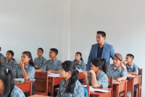 Wabup Humbahas Sempatkan Berkunjung Ke SMAN 3 Lintong Nihuta