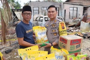 Peduli Korban Kebakaran, Polres Labuhanbatu Salurankan Bantuan Kepada Junaidi Marpaung