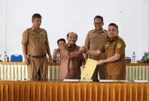 Sertijab Kadis Pendidikan Pakpak Bharat , Augusman Padang : Perbaiki Apa Yang Perlu dan Kurang