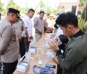 Kapolres Humbahas Gelar Cek Urin Mendadak
