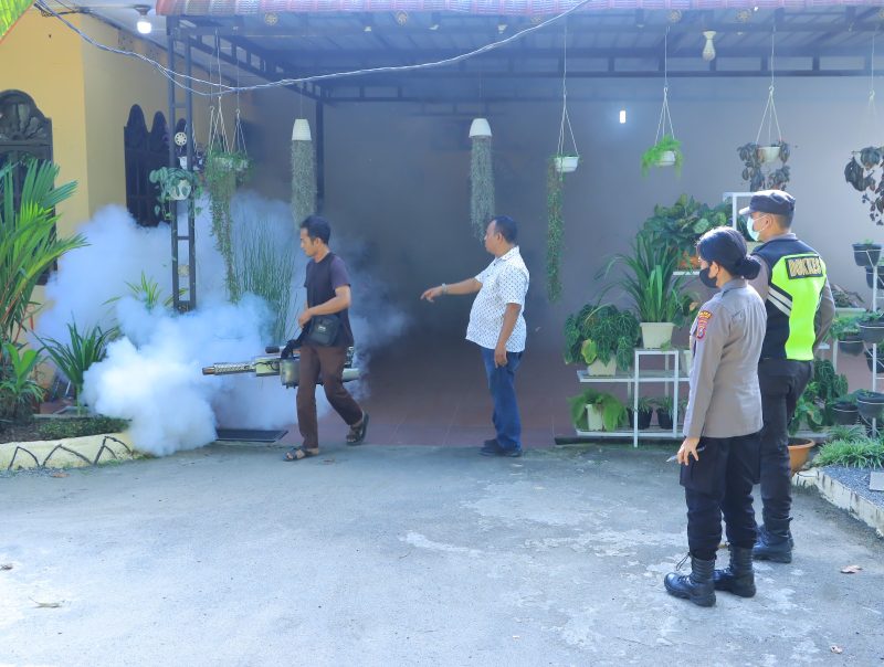 Antisipasi DBD, Seluruh Gedung Polres Labuhanbatu Difogging