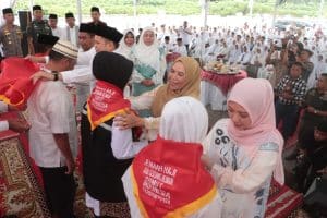 Bupati dan Wabup Tampung Tawar 322 Calon Haji Sergai