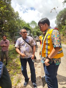 Kadis PUTRHUB Pakpak Bharat Serah Terima Hibah BMN