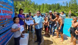 Pj Bupati Taput Apresiasi Pelajar Salurkan Minat Bakat Renang