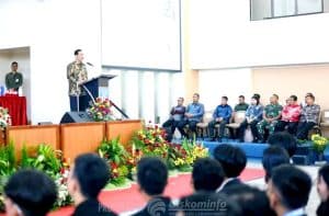 Mewakili Pit Bupati, Kadiskominfo Hadiri Acara Wisuda dan Pengukuhan Siswa Baru SMA Unggul Del