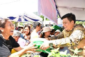 Bupati Samosir Membuka Gerakan Pangan Murah