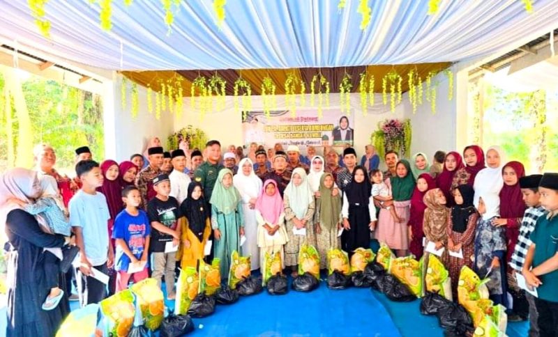 Hadiri Peringatan 10 Muharram, Plt Bupati Labuhanbatu Santuni Anak Yatim Desa Bandar Kumbul