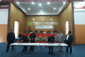 DPRD Pakpak Bharat Laksanakan Sidang Paripurna Penandatanganan Kebijakan PAPBD Dan PPAS Tahun 2024
