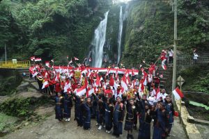 Pemerintah Kabupaten Pakpak Bharat Rayakan HUT RI, Kirab Merah Putih dan Pentas Seni di Lae Mbilulu