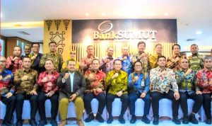 Plt Bupati Labuhanbatu Hadiri RUPS Luar Biasa Bank Sumut di Medan