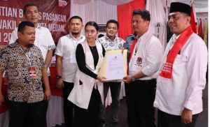 KPU Medan Terima Pendafataran Paslon Kepala Daerah Ridha Dharmajaya- Abdul Rani