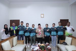Pj Bupati Charles Surung Bantjin Lepas 11 Atlit PON XXI Asal Dairi