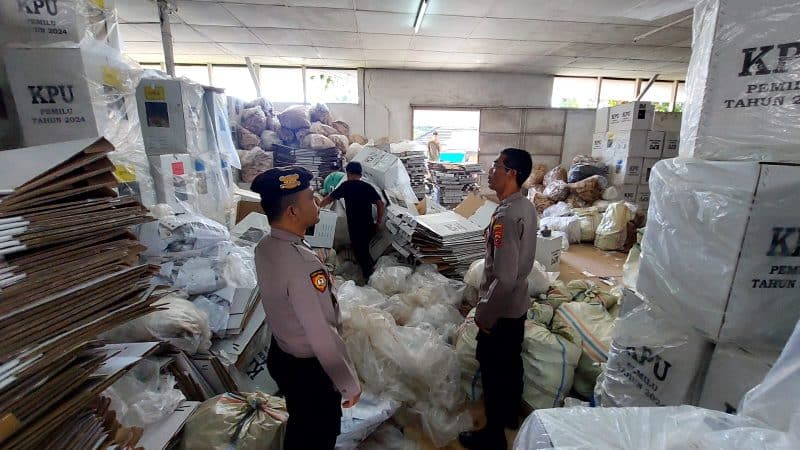 Jelang Pilkada 2024, Polres Labuhanbatu Perketat Pengamanan Gudang Logistik KPU