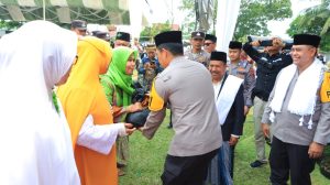 Kapoldasu Bagikan 2.000 Paket Sembako Dalam Kegiatan Tablig Akbardi Labuhanbatu