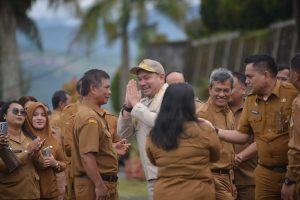 Bupati Pakpak Bharat Pimpin Apel Gabungan Awal Tahun 2025