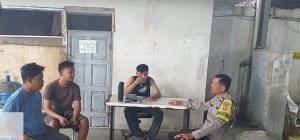 Peduli Kamtibmas, Bhabinkamtibmas Himbau Warga Jaga Keamanan Lingkungan