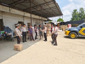 Polres Labuhanbatu Sosialisasikan Pembatasan Operasional Truk Sumbu 3 Ke Atas