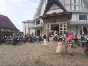 Polres Pakpak Bharat Sambangi Jemaat Gereja dalam Operasi Keselamatan Toba 2025