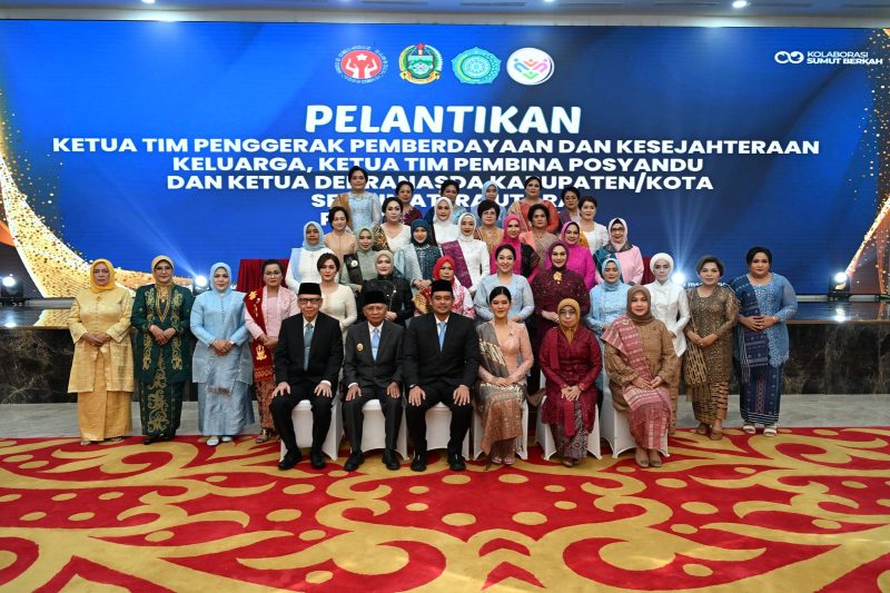 Ketua TP PKK Kabupaten Pakpak Bharat, Ny Juniarty Franc Bernhard Tumanggor Resmi Dilantik oleh Kahiyang Ayu Bobby Nasution