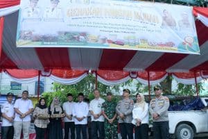 Bupati dan Wabup Sergai Tinjau Gerakan Pangan Murah di Perbaungan