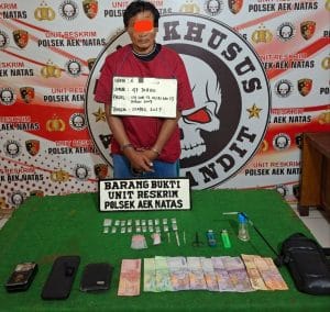 Polsek Aek Natas Gerebek Rumah di Labura, 3,35 Gram Sabu Diamankan dari Tangan Terduga Pengedar